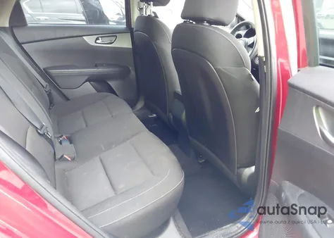 2021 Kia Forte Lxs из США, поврежденный, VIN 3KPF24ADXME335065